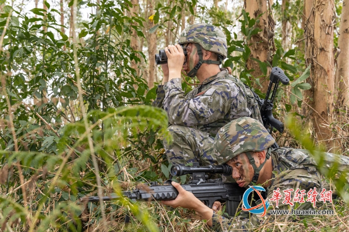 8、2025年4月16日，武警官兵在進行潛伏狙擊_副本