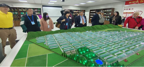 “臺商臺企走進(jìn)龍江”臺灣商界代表人士黑龍江參訪團(tuán)側(cè)記1225