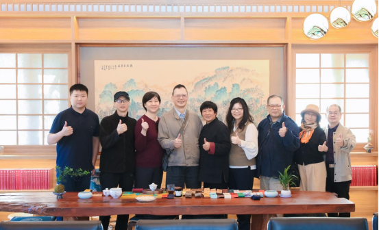 （圖）兩岸文藝工作者交流采風(fēng)暨創(chuàng)作研討會在武夷山市舉行1116825