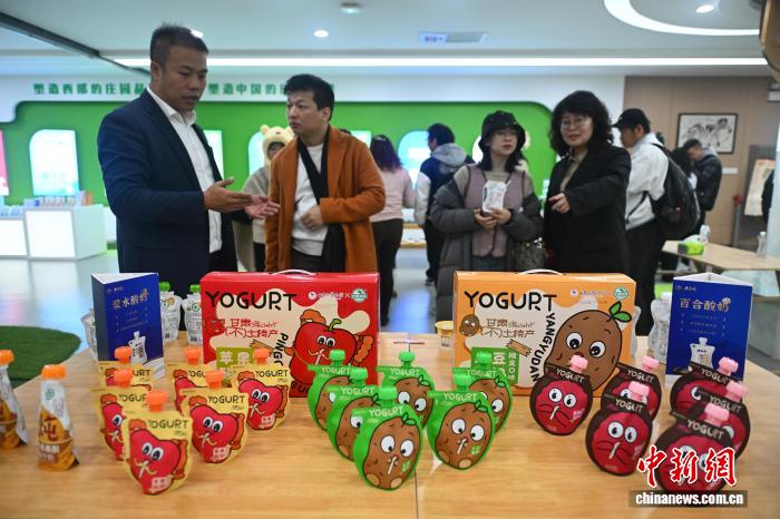 2025年兩岸青年助力鄉(xiāng)村振興電商直播交流活動(dòng)在甘肅舉行