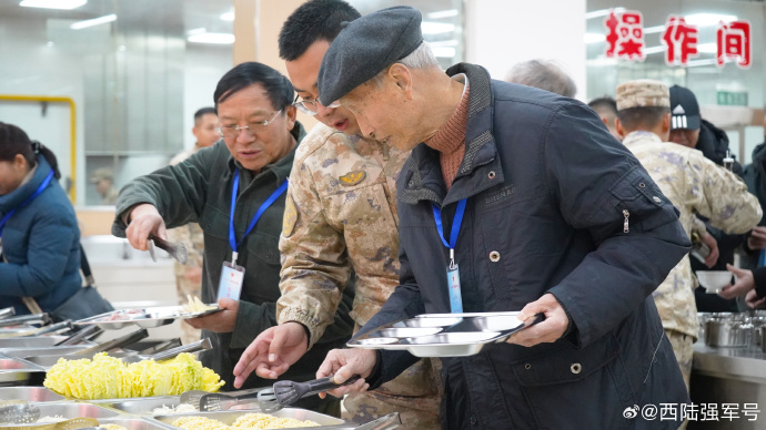 007DjqMFgy1i7wckyj4bbj34mo2lse86