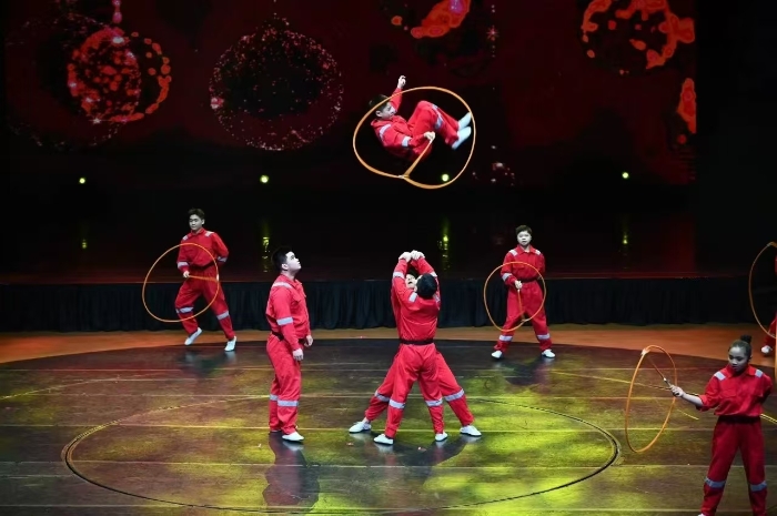 重慶雜技藝術團春節(jié)赴臺演出1