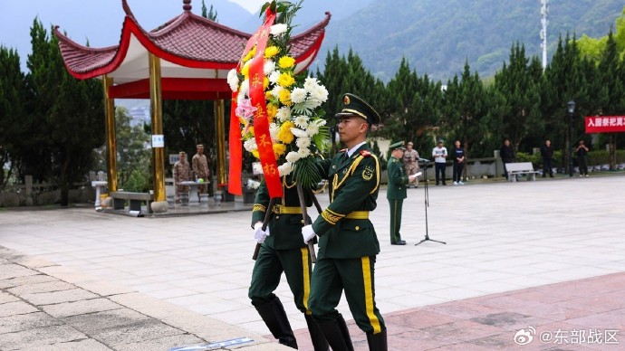 008aq8oQgy1ibtrboupzvj30xc0irzp8