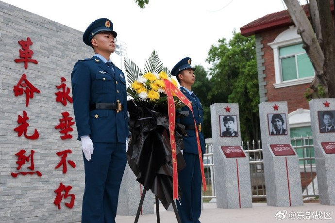 008aq8oQgy1ibtoaoak35j30xc0m8gqi