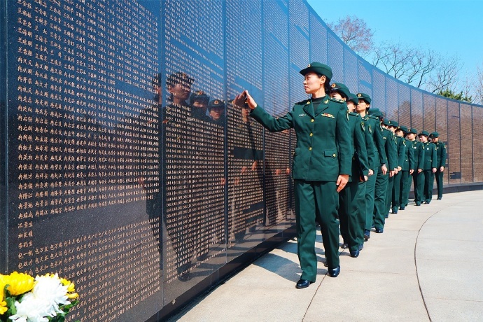 008cRTwIly1ibxzrxt2onj30zk0np7l7